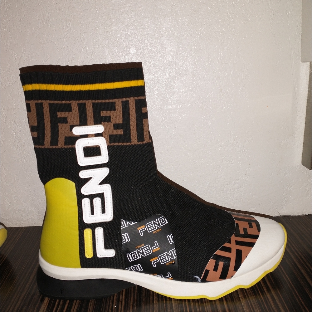 Fendi Roma - Picture 10 of 12